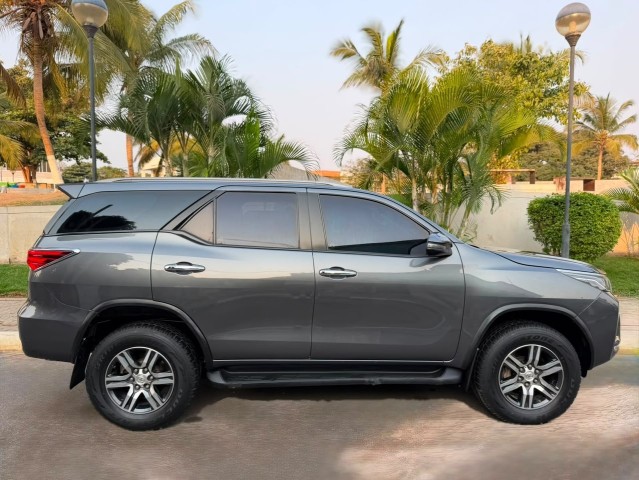 Venda TOYOTA FORTUNER | 2020