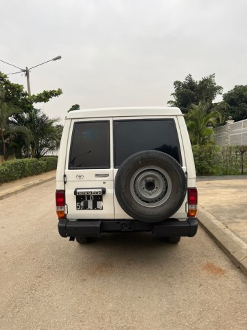 Venda TOYOTA LAND CRUISER | HZ