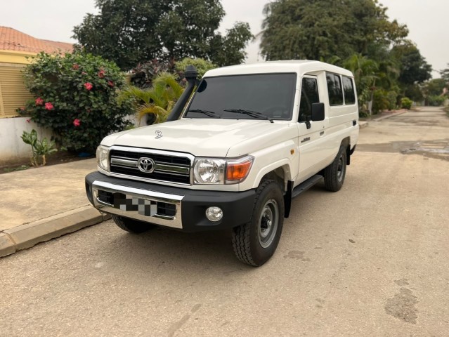 Venda TOYOTA LAND CRUISER | HZ