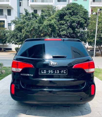 Venda KIA SORENTO 4CC MATRICULA SÉRIE F