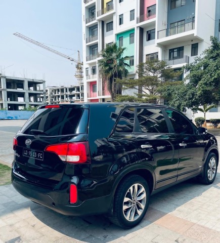 Venda KIA SORENTO 4CC MATRICULA SÉRIE F