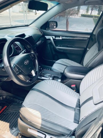 Venda KIA SORENTO 4CC MATRICULA SÉRIE F