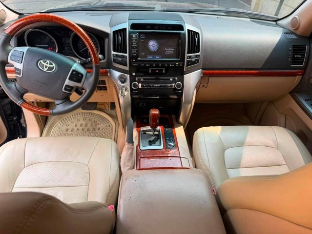 Venda TOYOTA LAND CRUISER | VXR