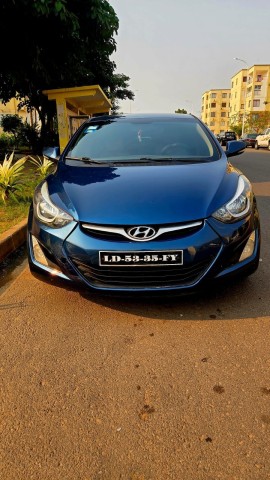 Venda HYUNDAI ELANTRA
