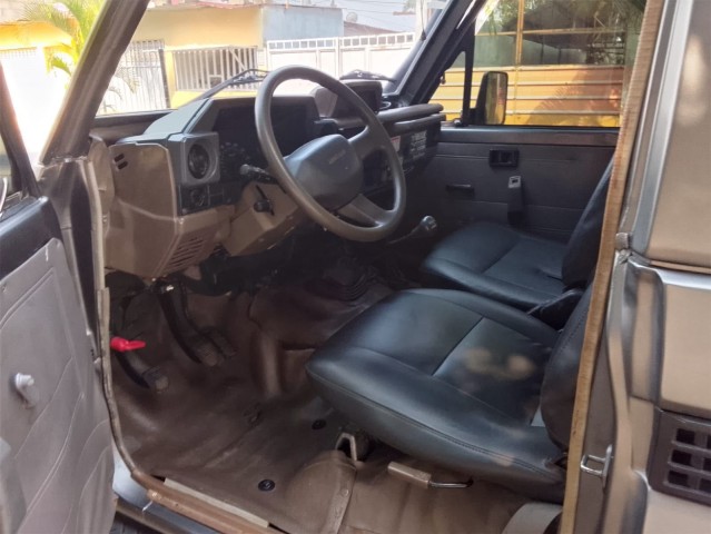 Venda TOYOTA LAND CRUISER | HZ