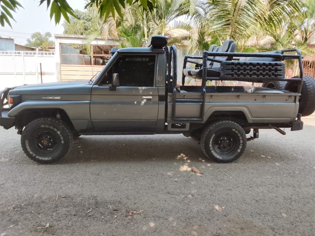 Venda TOYOTA LAND CRUISER | HZ