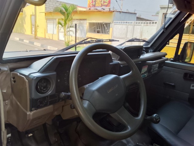Venda TOYOTA LAND CRUISER | HZ
