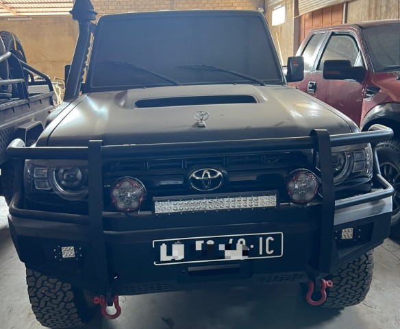 Venda TOYOTA LAND CRUISER | HZ CABINE DUPLA (V8)