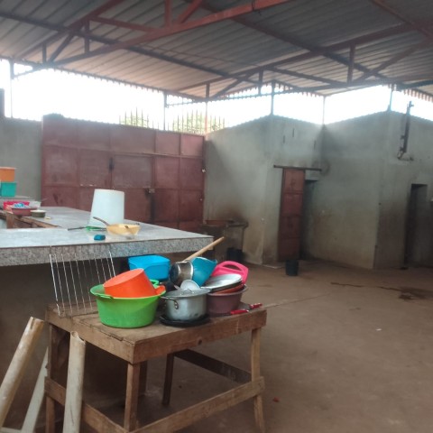 Venda OPORTUNIDADE DE CASA EM VIANA NO KM-30