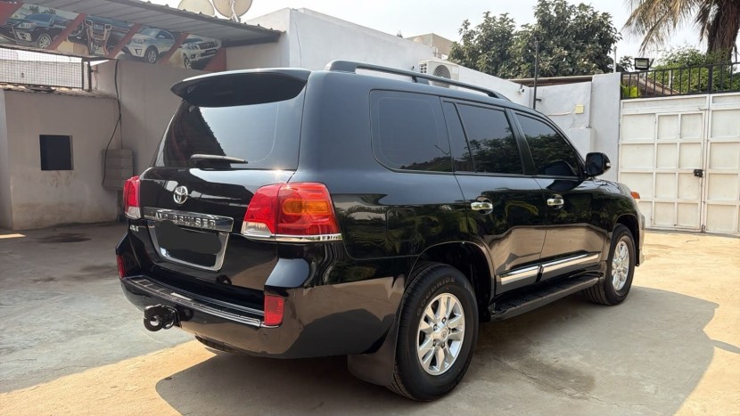 Venda TOYOTA LAND CRUISER | GXR 5.7