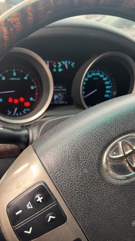Venda TOYOTA LAND CRUISER (GXR)