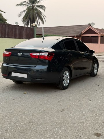 Venda Kia Rio de Mala Full Option