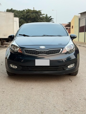 Venda Kia Rio de Mala Full Option