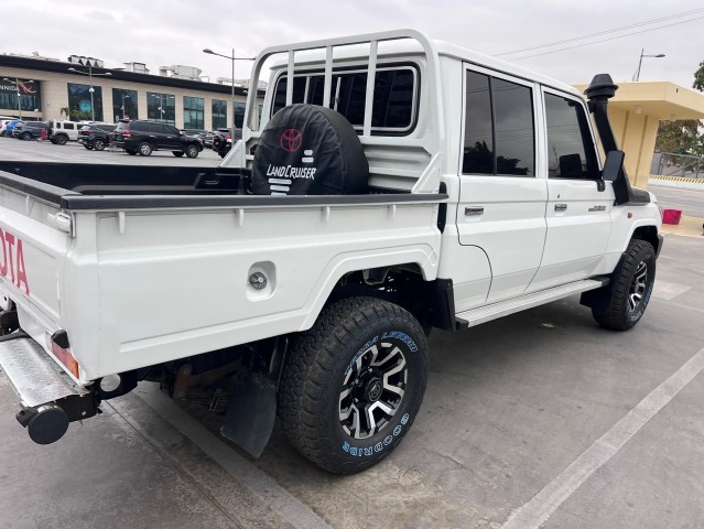 Venda TOYOTA LAND CRUISER | HZ (CABINE DUPLA)