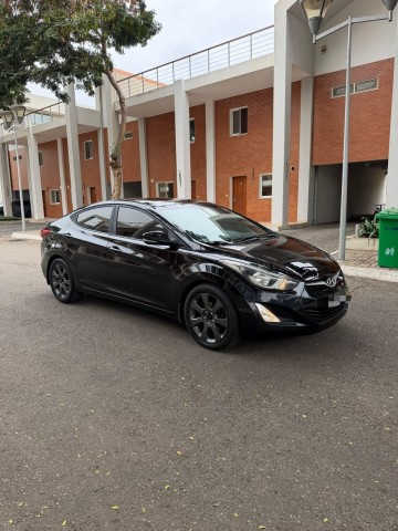 Venda HYUNDAI ELANTRA