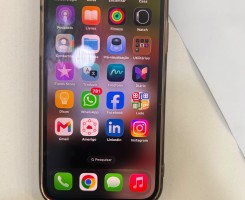 A venda IPhone 12normal