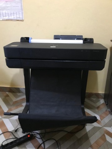Venda PLOTTER HP DESIGNJET T630 A1, A2, A3, A4 com base de apoio