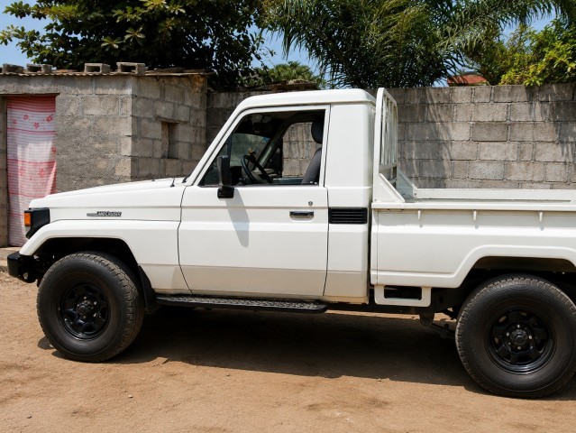 Venda Toyota Land Cruiser