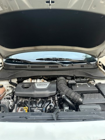 Venda HYUNDAI K