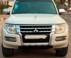 A venda MITSUBISHI PAJERO | GLS 3.8