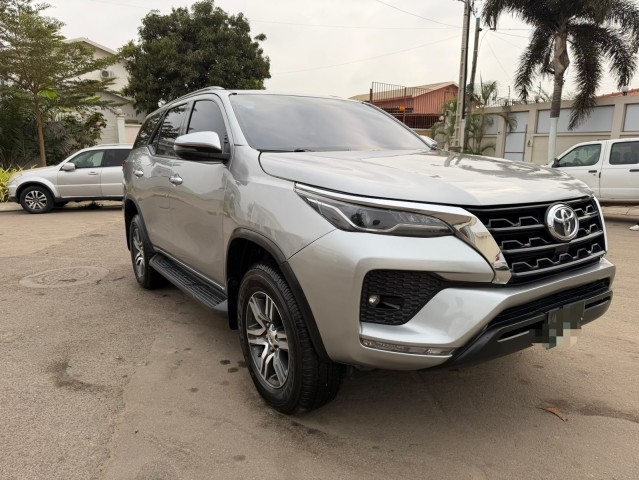 Venda TOYOTA FORTUNER