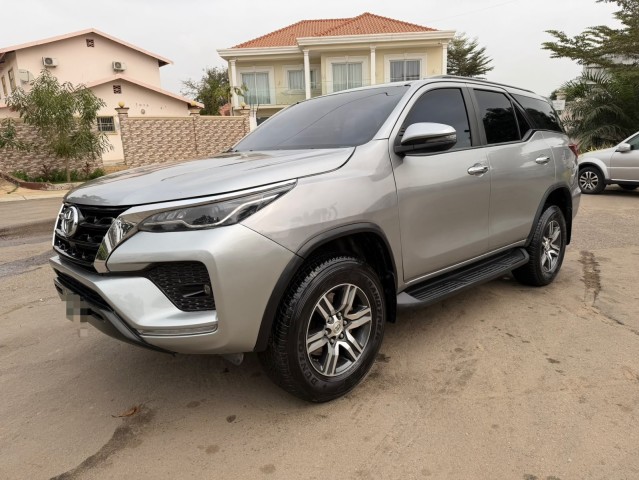 Venda TOYOTA FORTUNER