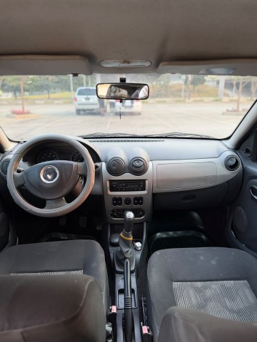 Venda Renault Sandero impecável