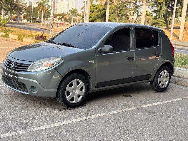 Venda Renault Sandero impecável