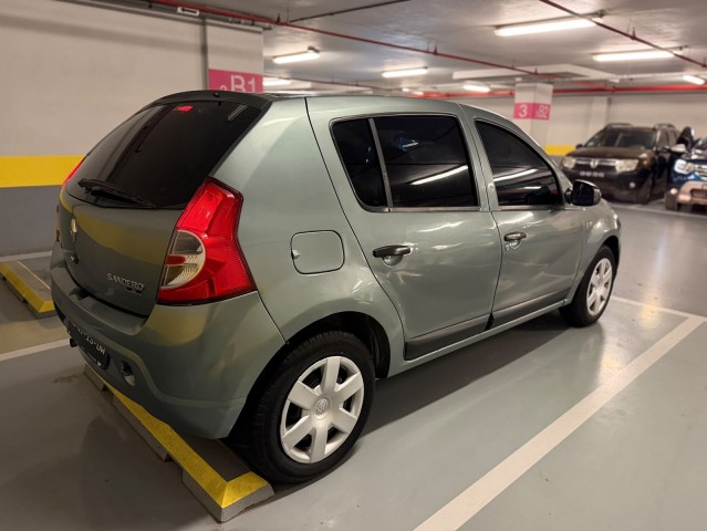Venda Renault Sandero impecável