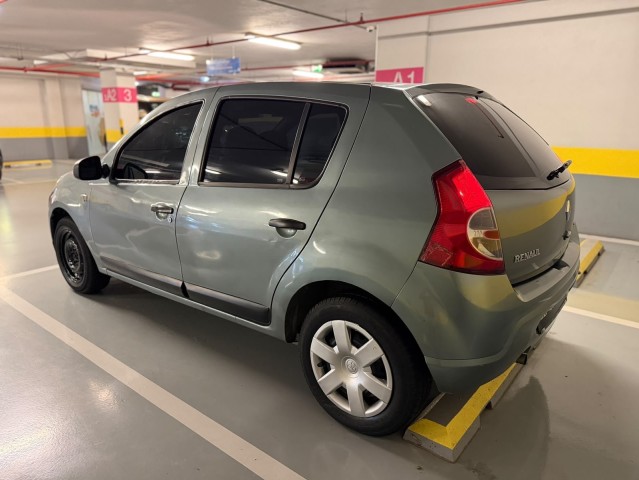Venda Renault Sandero impecável
