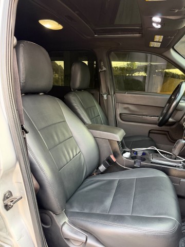 Venda Ford escape impecável