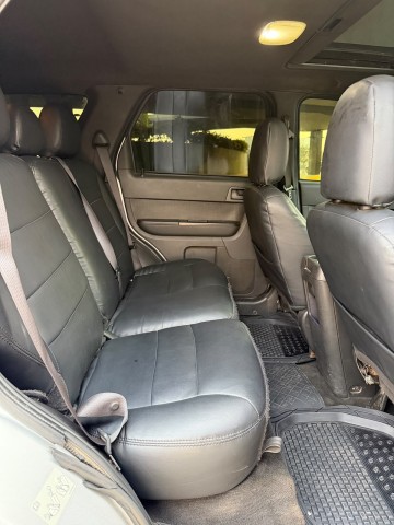 Venda Ford escape impecável