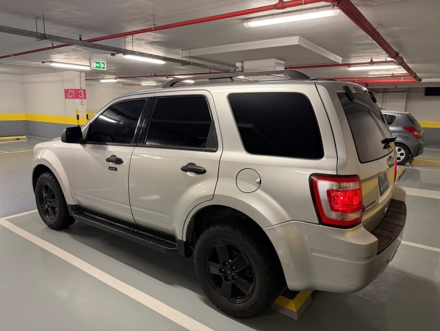 Venda Ford escape impecável