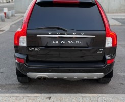 Anúncio Volvo Xc90 limpo