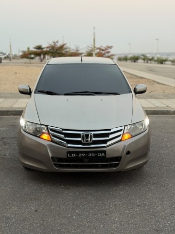 Venda Honda City limpo