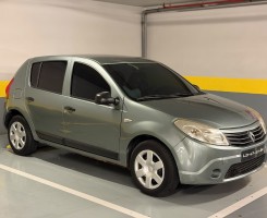 Anúncio Renault Sandero limpo