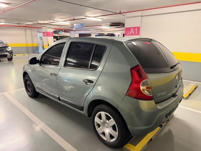Venda Renault Sandero limpo