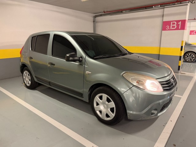 Venda Renault Sandero limpo