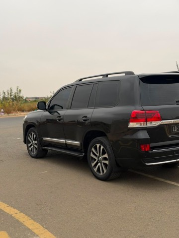 Venda TOYOTA LAND CRUISER | VX (V8)
