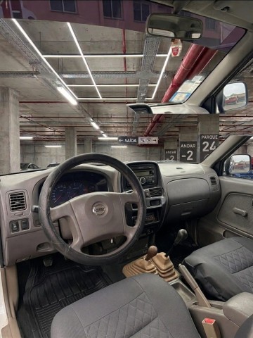 Venda NISSAN HARDBODY