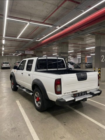 Venda NISSAN HARDBODY