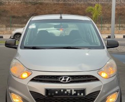 A venda HYUNDAI i10 1.2