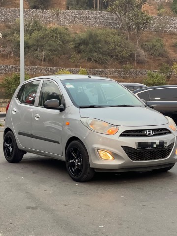 Venda HYUNDAI i10 1.2