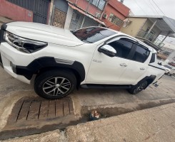 A venda Toyota Hilux - 2020