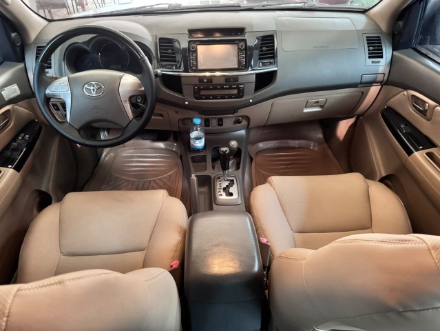 Venda Toyota Fortuner - 2015