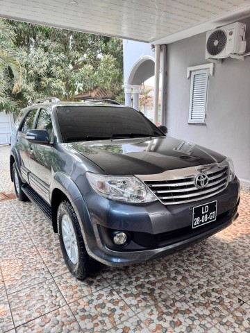 Venda Toyota Fortuner - 2015