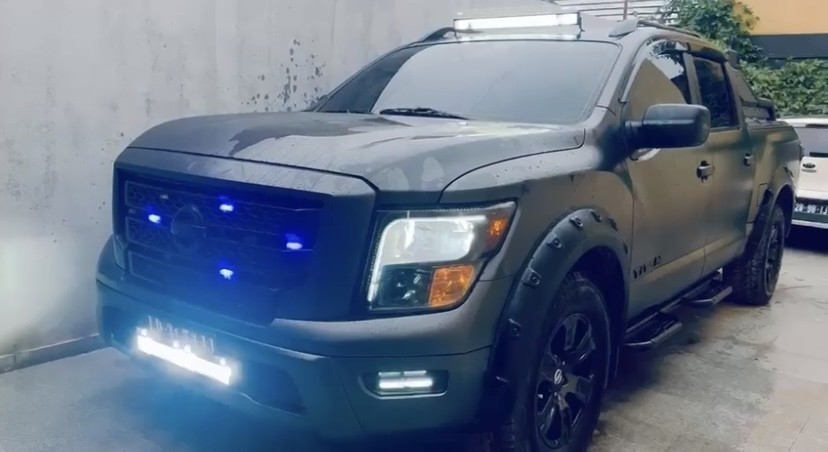 Venda Nissan Titan - 2023