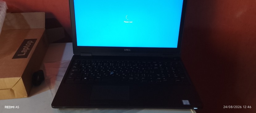Dell latitude i5 8ger. 500gb+8