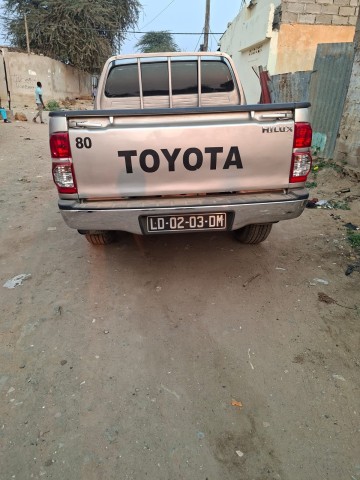 Venda TOYOTA HILLUX 2TR