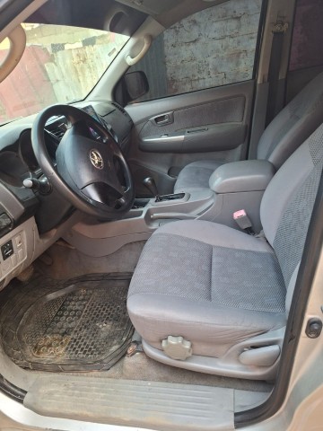 Venda TOYOTA HILLUX 2TR